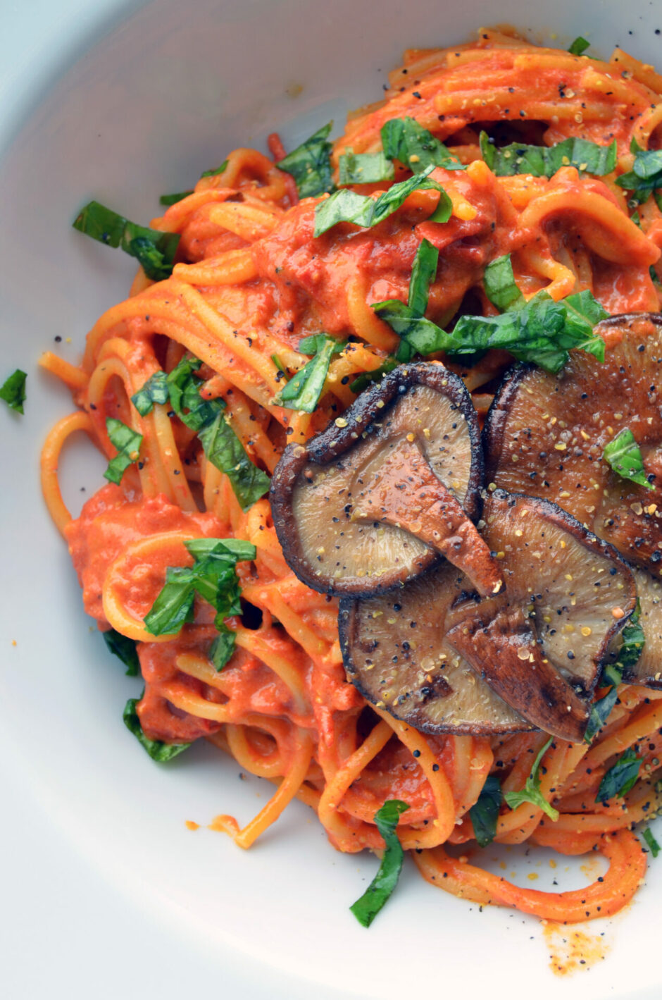 Creamy Spaghetti with Shiitake Gurme Vegan